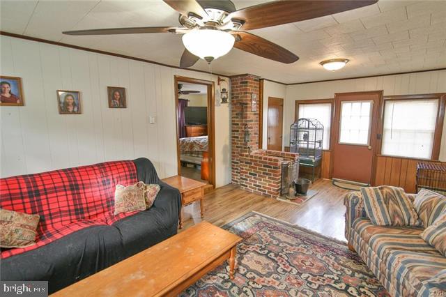 427 Center Street Slatington, PA 18080 - Photo 7 of 16 Gallery Image 7