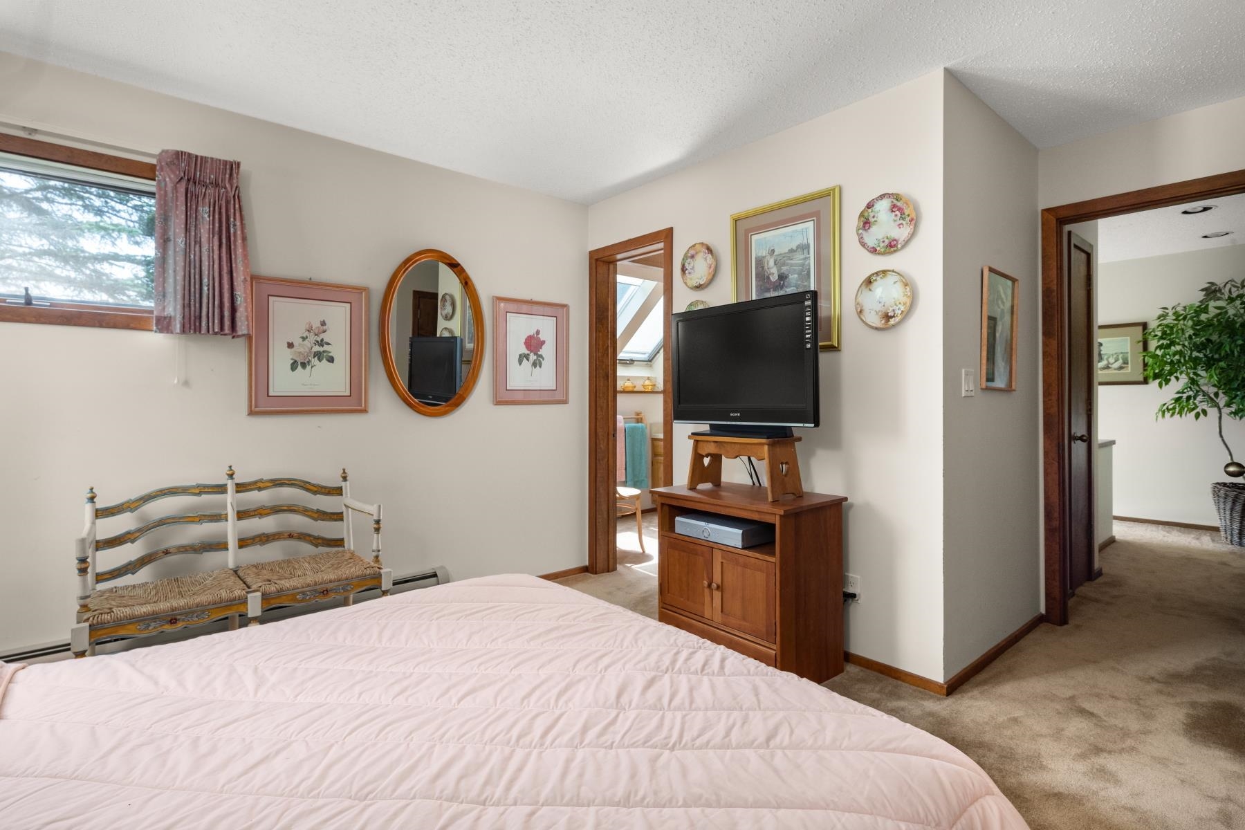 910 Brook Road, Unit 1 Stowe, VT 05672 - Photo 23 of 40 Gallery Image 23