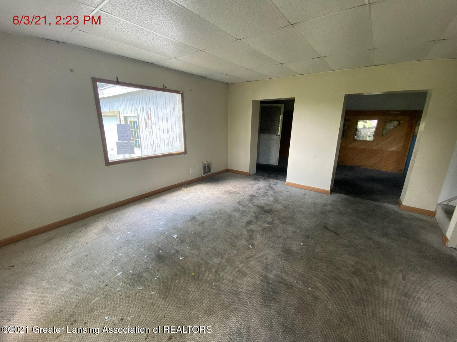 2311 Holt Road Williamston, MI 48895 - Photo 5 of 9 Living