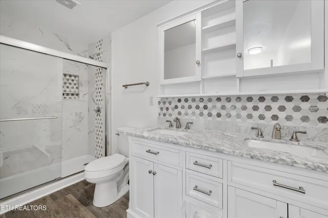 $339,900 | 2415 Louise Avenue, Knoxville, TN 37915