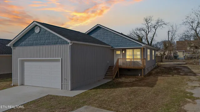 $339,900 | 2415 Louise Avenue, Knoxville, TN 37915