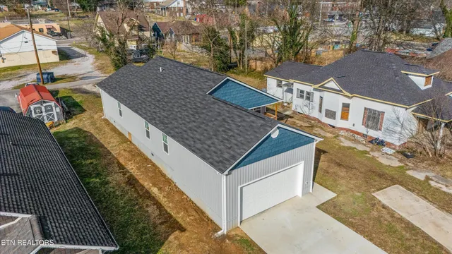 $339,900 | 2415 Louise Avenue, Knoxville, TN 37915