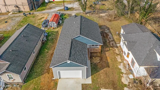 $339,900 | 2415 Louise Avenue, Knoxville, TN 37915