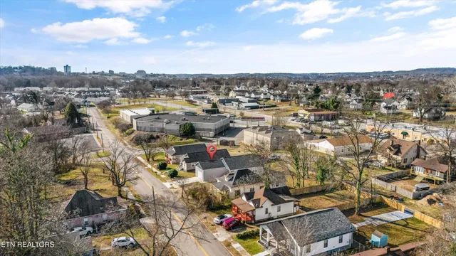 $339,900 | 2415 Louise Avenue, Knoxville, TN 37915