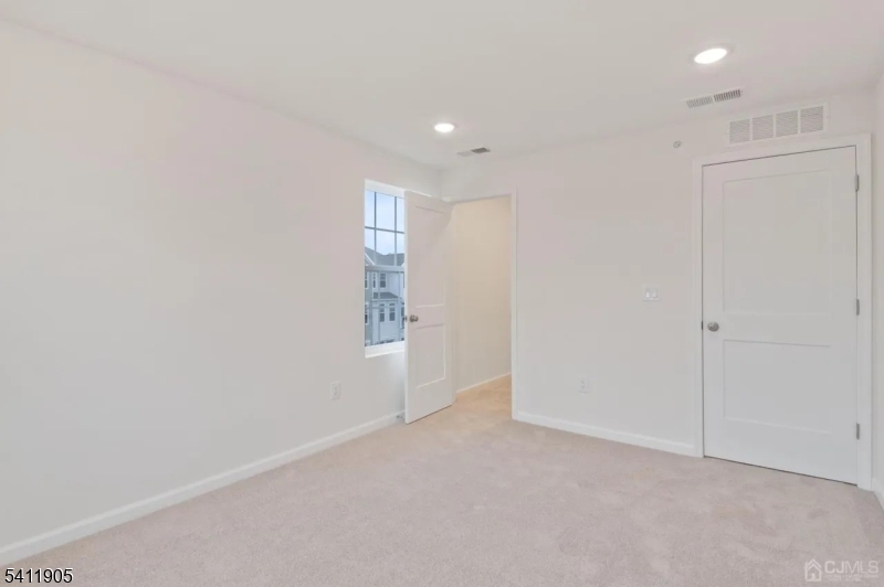 735 Station Road, Unit 1 Dunellen, NJ 08812 - Photo 21 of 36