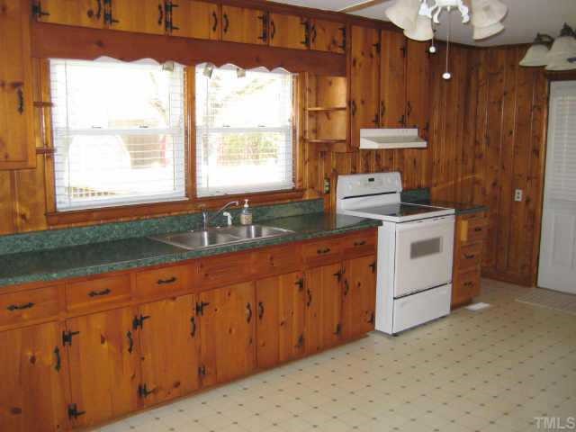5113 Old Stage Road Raleigh, NC 27603 - Photo 3 of 12