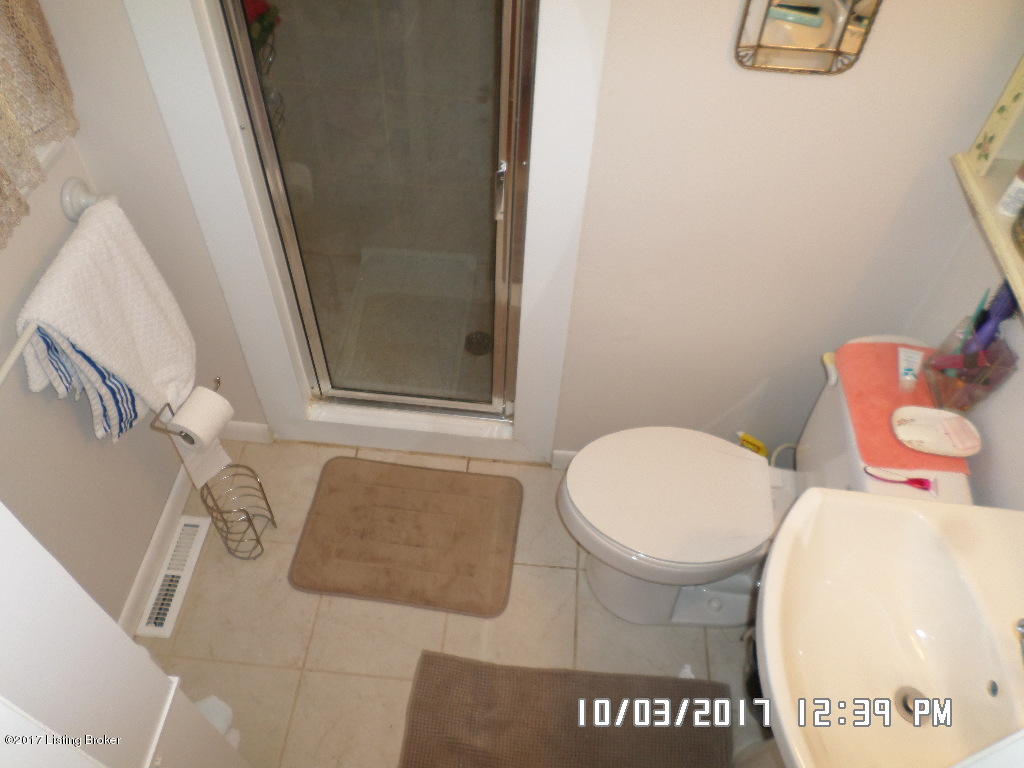 585 Gates Road Elizabethtown, KY 42701 - Photo 18 of 22 21