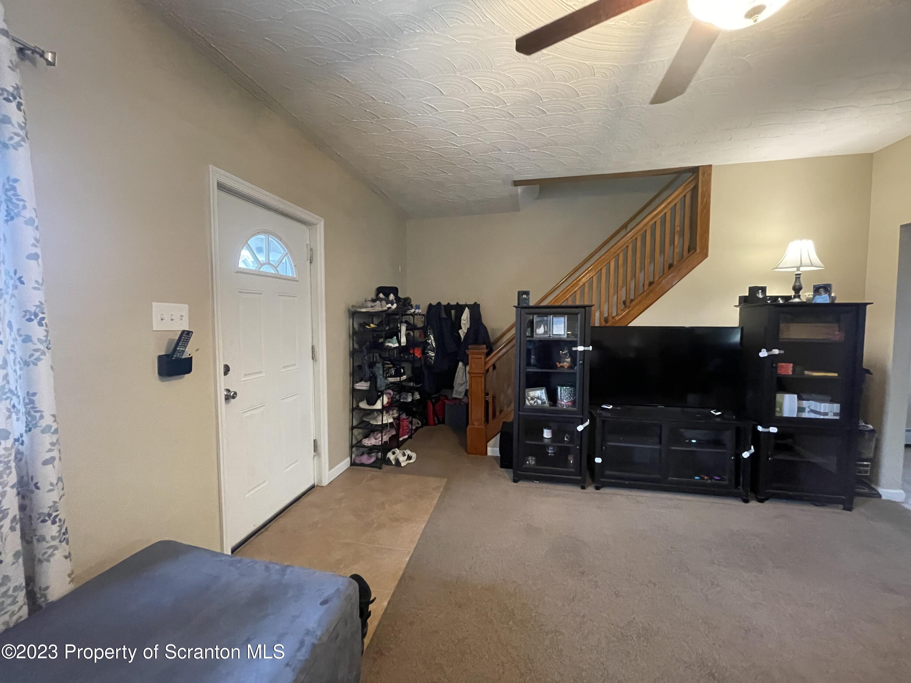 324 Spruce Street Moosic, PA 18507 - Photo 13 of 38 Gallery Image 13