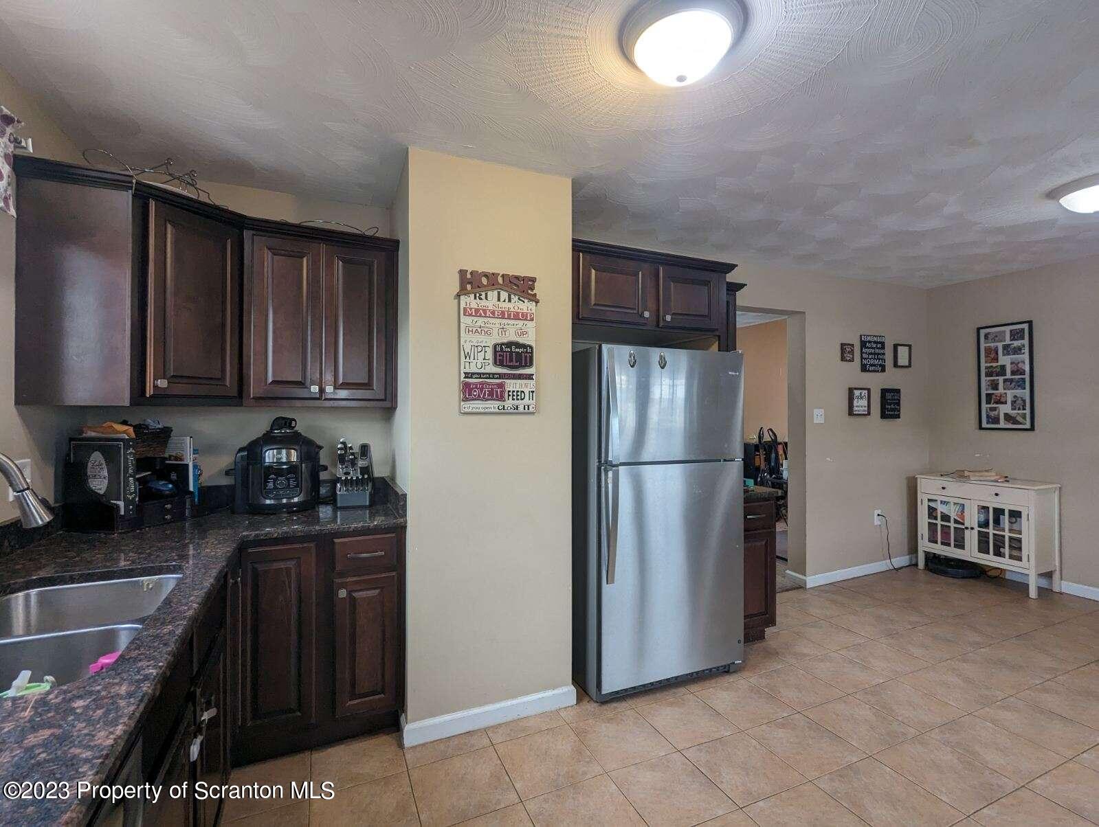 324 Spruce Street Moosic, PA 18507 - Photo 23 of 38 Gallery Image 23