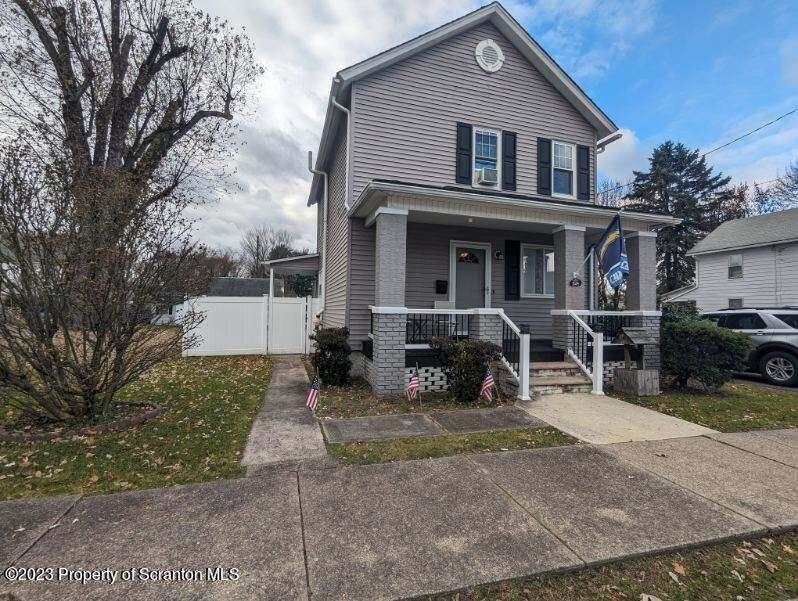 324 Spruce Street Moosic, PA 18507 - Photo 3 of 38 Gallery Image 3