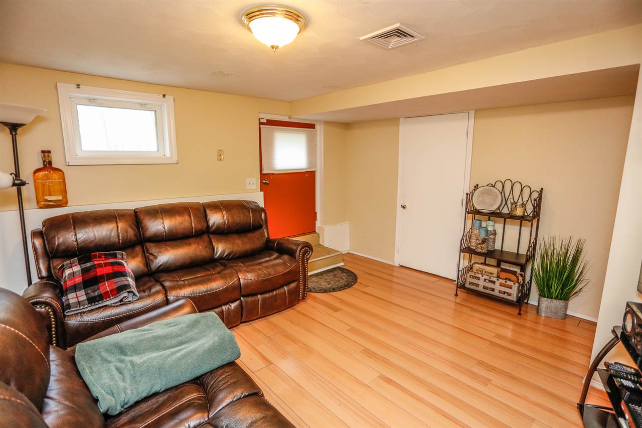 121 President Road Manchester, NH 03103 - Photo 16 of 31