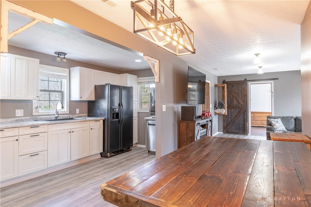 10706 Heeter Road Brookville, OH 45309 - Photo 11 of 38 Gallery Image 11