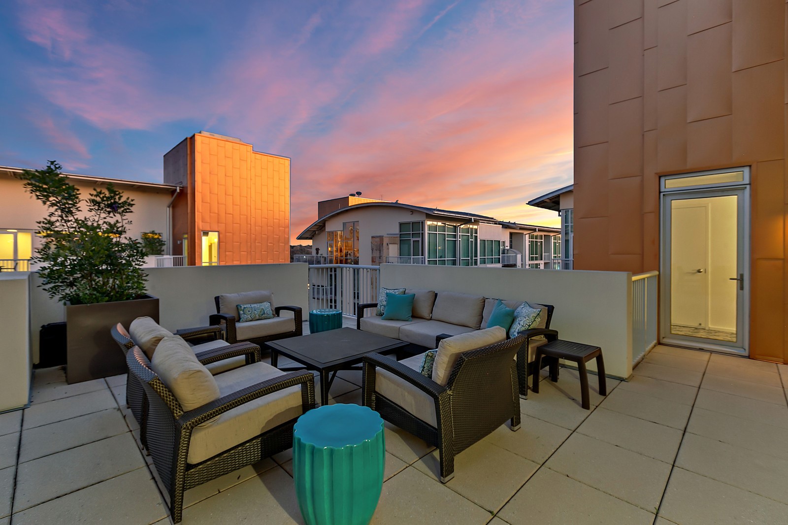 1600 Barton Springs Road, Unit 2206 Austin, TX 78704 - Photo 20 of 34 Rooftop lounge.