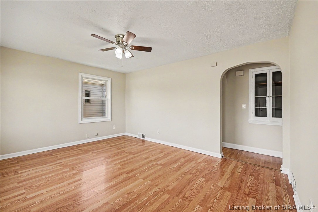 1219 Bono Road New Albany, IN 47150 - Photo 5 of 25