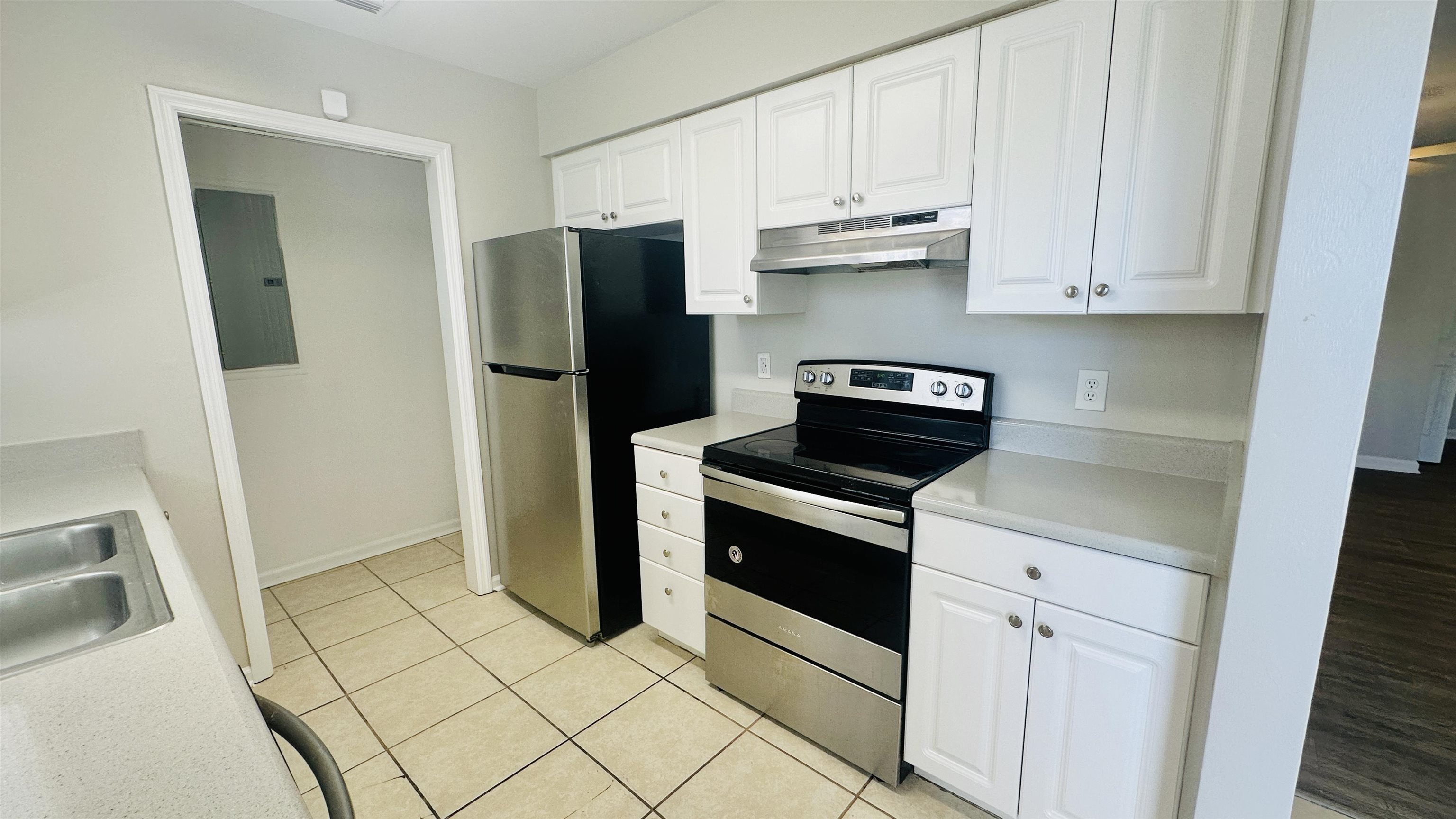 1412 Calloway Street Tallahassee, FL 32304 - Photo 1 of 21