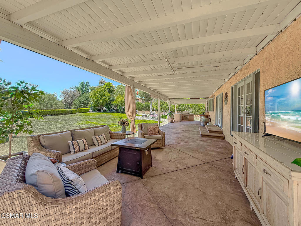 1351 Rambling Road Simi Valley, CA 93065 - Photo 57 of 70