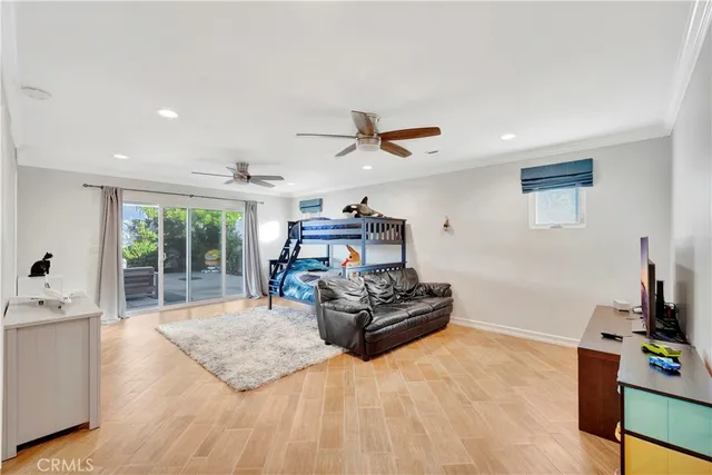 $1,899,999 | 17252 Breda Lane, Huntington Beach, CA 92649