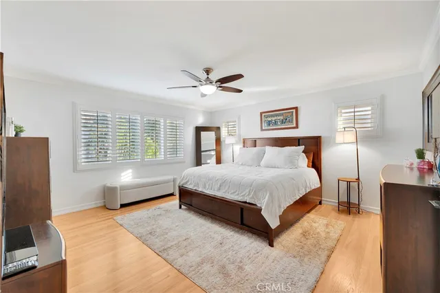 $1,899,999 | 17252 Breda Lane, Huntington Beach, CA 92649