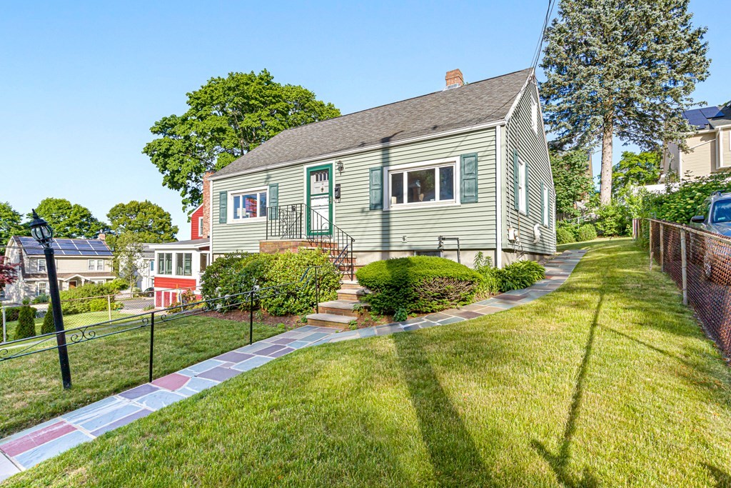 4 Fountain Road Arlington, MA 02476 - Photo 3 of 30