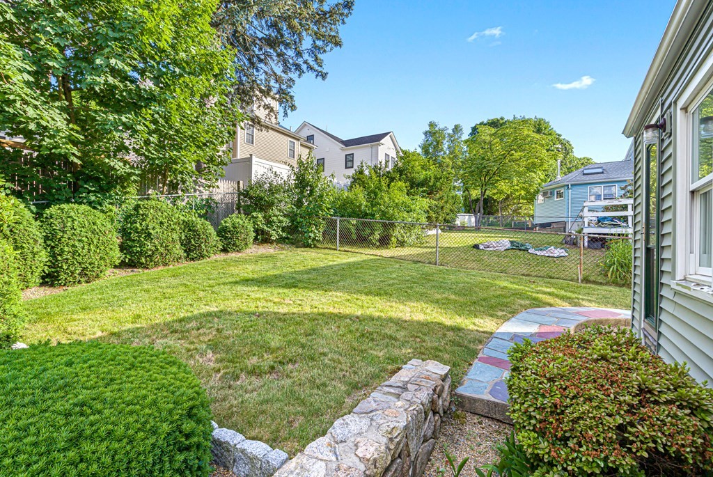 4 Fountain Road Arlington, MA 02476 - Photo 8 of 30