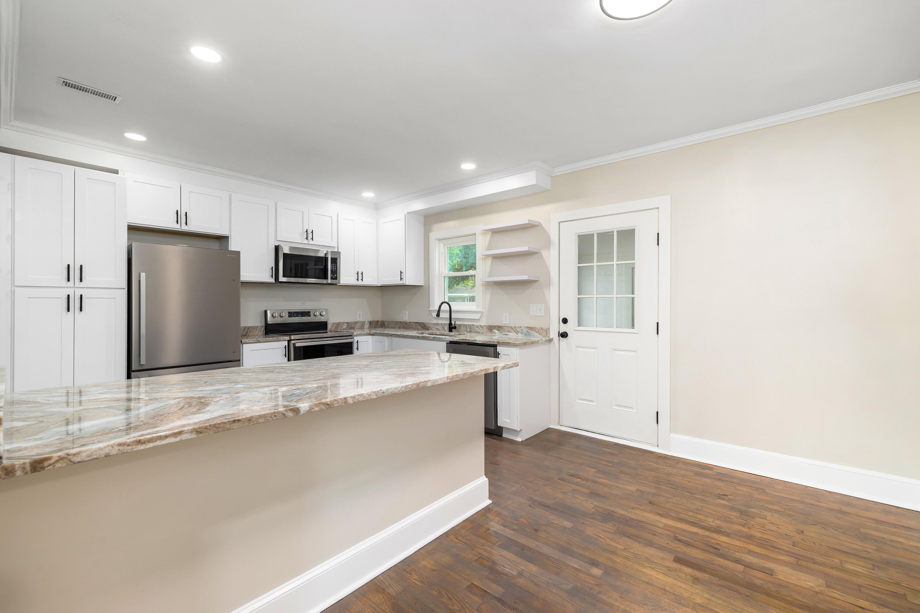 102 Wactor Street Sumter, SC 29150 - Photo 8 of 30