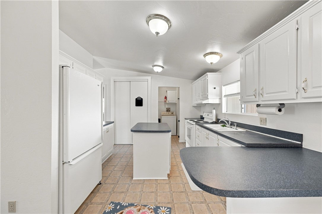 3873 Aztec Road Golden Valley, AZ 86413 - Photo 21 of 34 Gallery Image 21