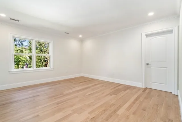 $10,200 | 30 Asheville Road, Newton, MA 02462