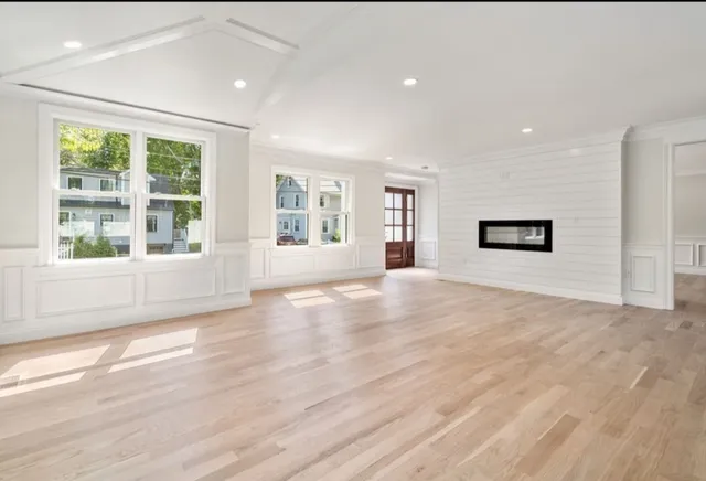 $10,200 | 30 Asheville Road, Newton, MA 02462