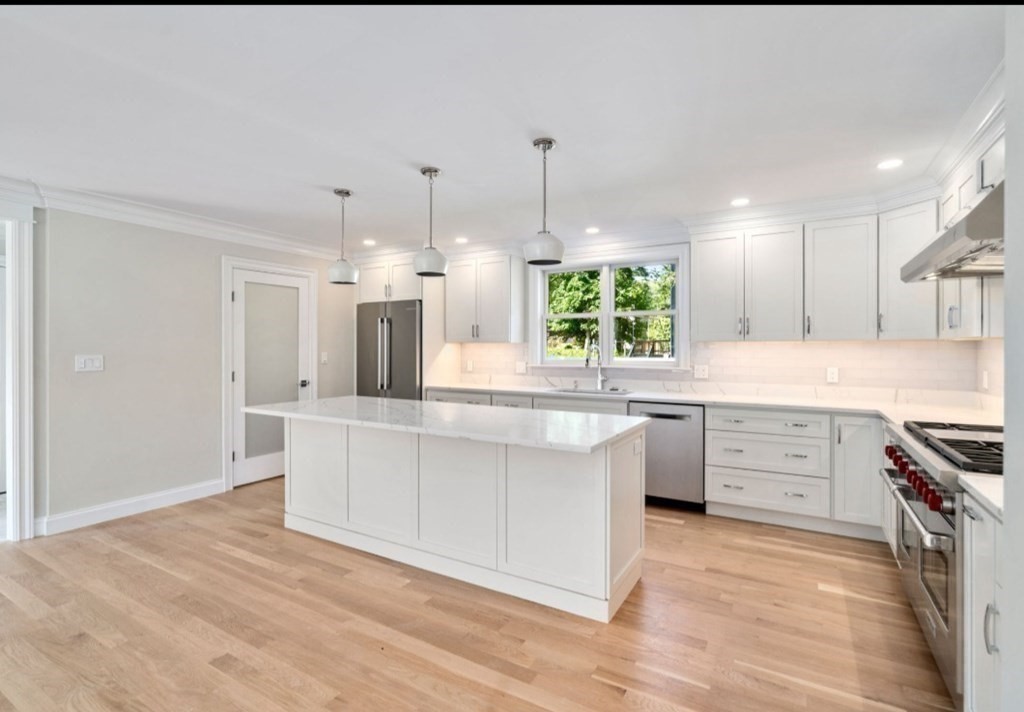 30 Asheville Road Newton, MA 02462 - Photo 8 of 19