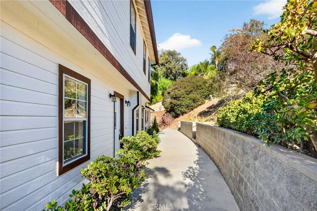 $1,199,900 | 9404 Wayside Drive, Sunland, CA 91040