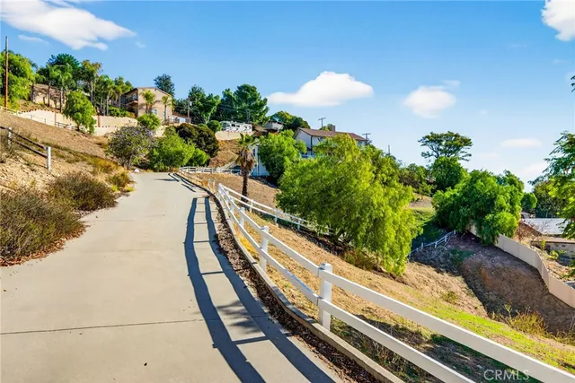 $1,199,900 | 9404 Wayside Drive, Sunland, CA 91040
