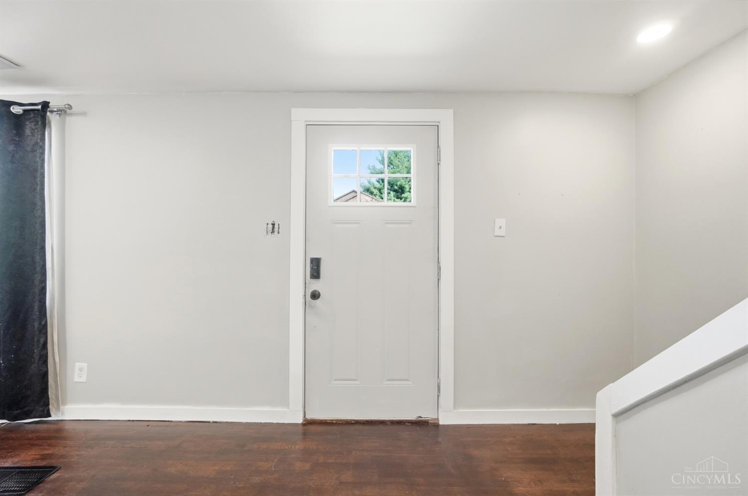 5792 Gaines Road Cincinnati, OH 45247 - Photo 6 of 73
