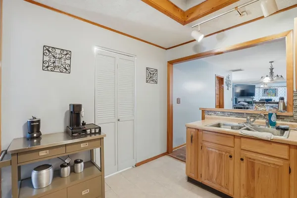 $230,000 | 5455 Sand Ridge Road, Morris, IL 60450