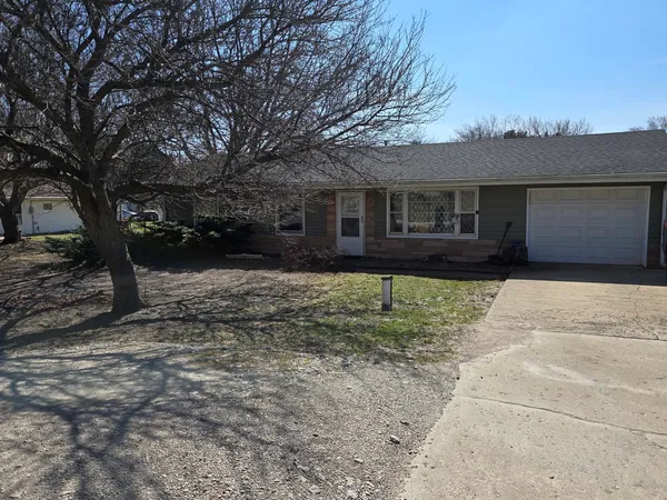 $230,000 | 5455 Sand Ridge Road, Morris, IL 60450