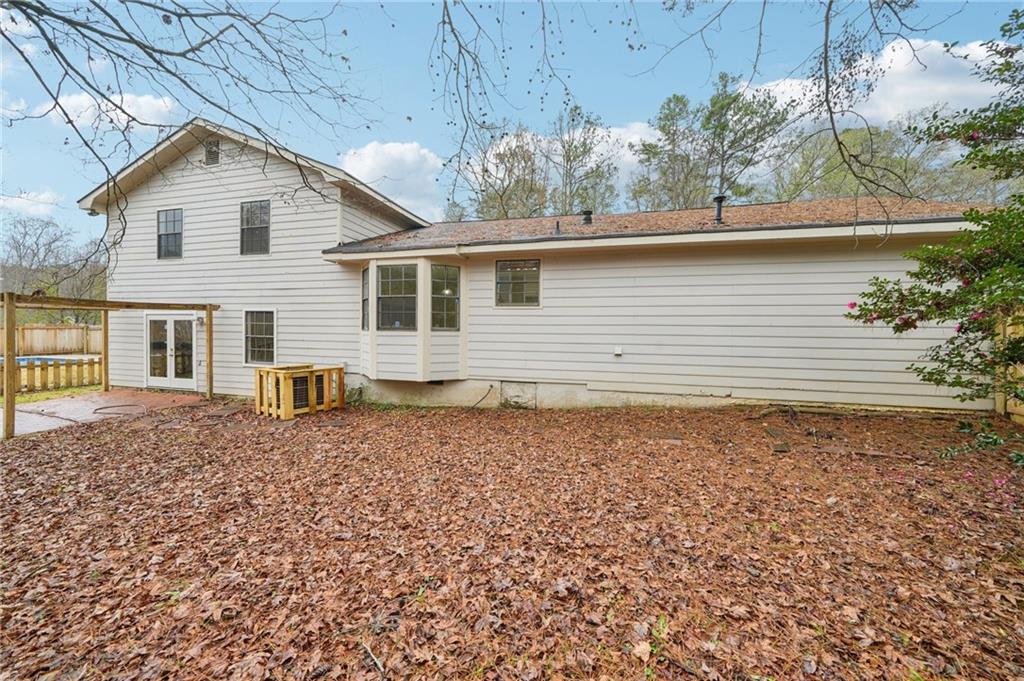 337 Independence Drive Jonesboro, GA 30238 - Photo 27 of 41 a backyard of a house