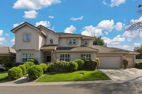$969,000 | 19 Waters Cove Court, Sacramento, CA 95831