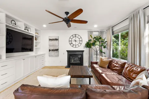 $969,000 | 19 Waters Cove Court, Sacramento, CA 95831