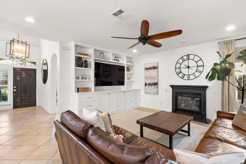 $969,000 | 19 Waters Cove Court, Sacramento, CA 95831