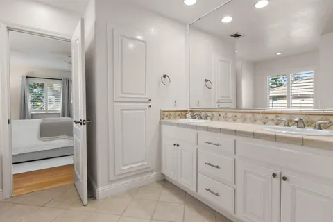 $969,000 | 19 Waters Cove Court, Sacramento, CA 95831