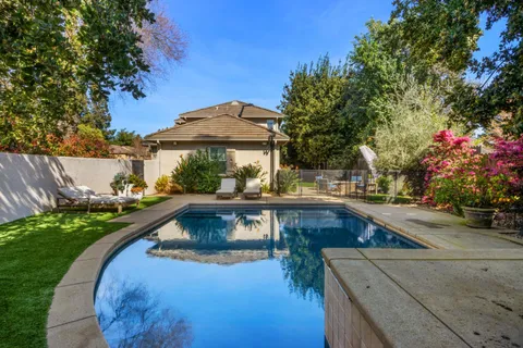 $969,000 | 19 Waters Cove Court, Sacramento, CA 95831