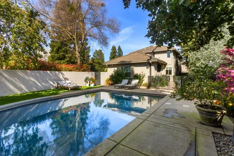 $969,000 | 19 Waters Cove Court, Sacramento, CA 95831