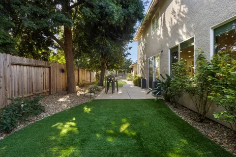 $969,000 | 19 Waters Cove Court, Sacramento, CA 95831