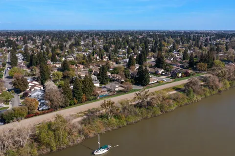 $969,000 | 19 Waters Cove Court, Sacramento, CA 95831
