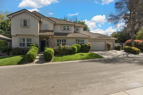 $969,000 | 19 Waters Cove Court, Sacramento, CA 95831