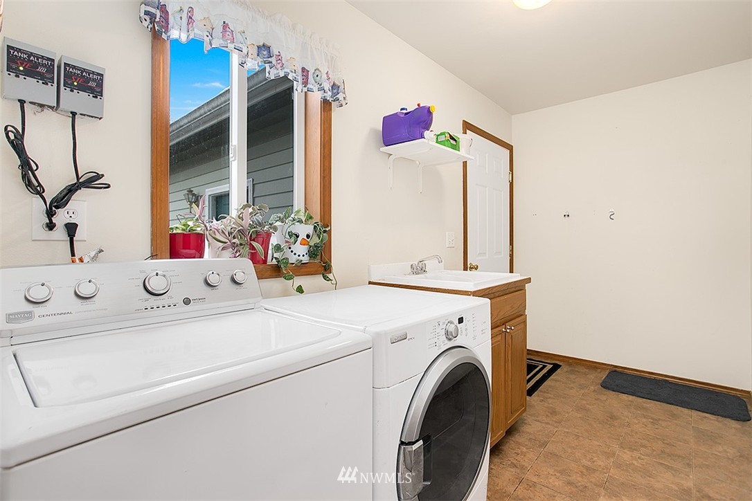 12818 Ingraham Road Monroe, WA 98272 - Photo 12 of 24