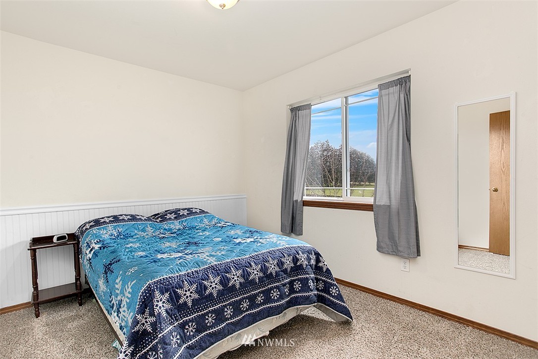 12818 Ingraham Road Monroe, WA 98272 - Photo 18 of 24