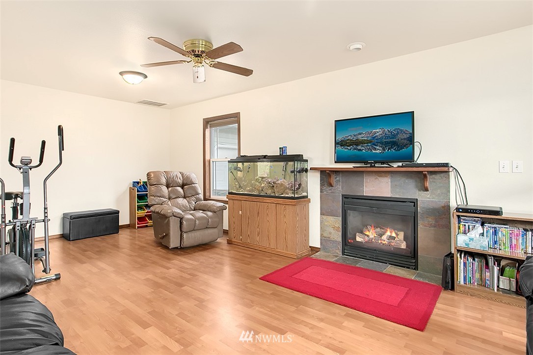 12818 Ingraham Road Monroe, WA 98272 - Photo 5 of 24