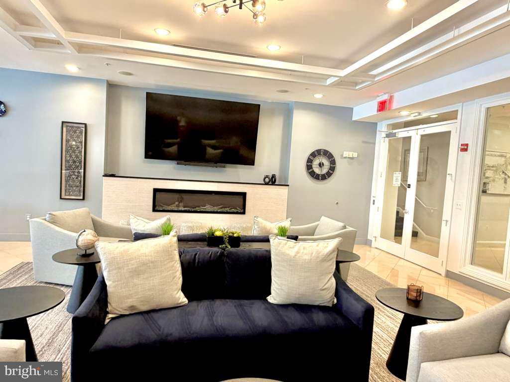 12001 Market Street, Unit 177 Reston, VA 20190 - Photo 40 of 63 Lounge Area 2