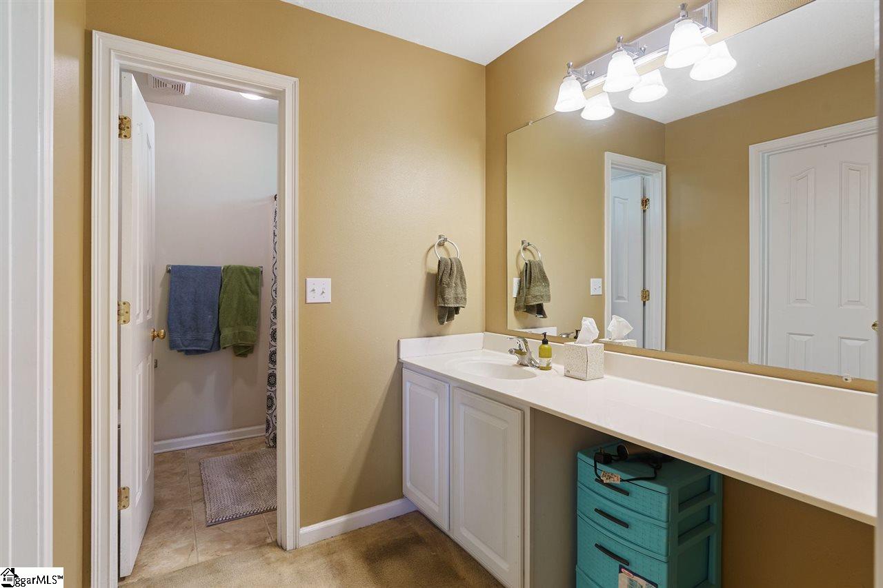 302 Webb Road Gray Court, SC 29645 - Photo 12 of 23