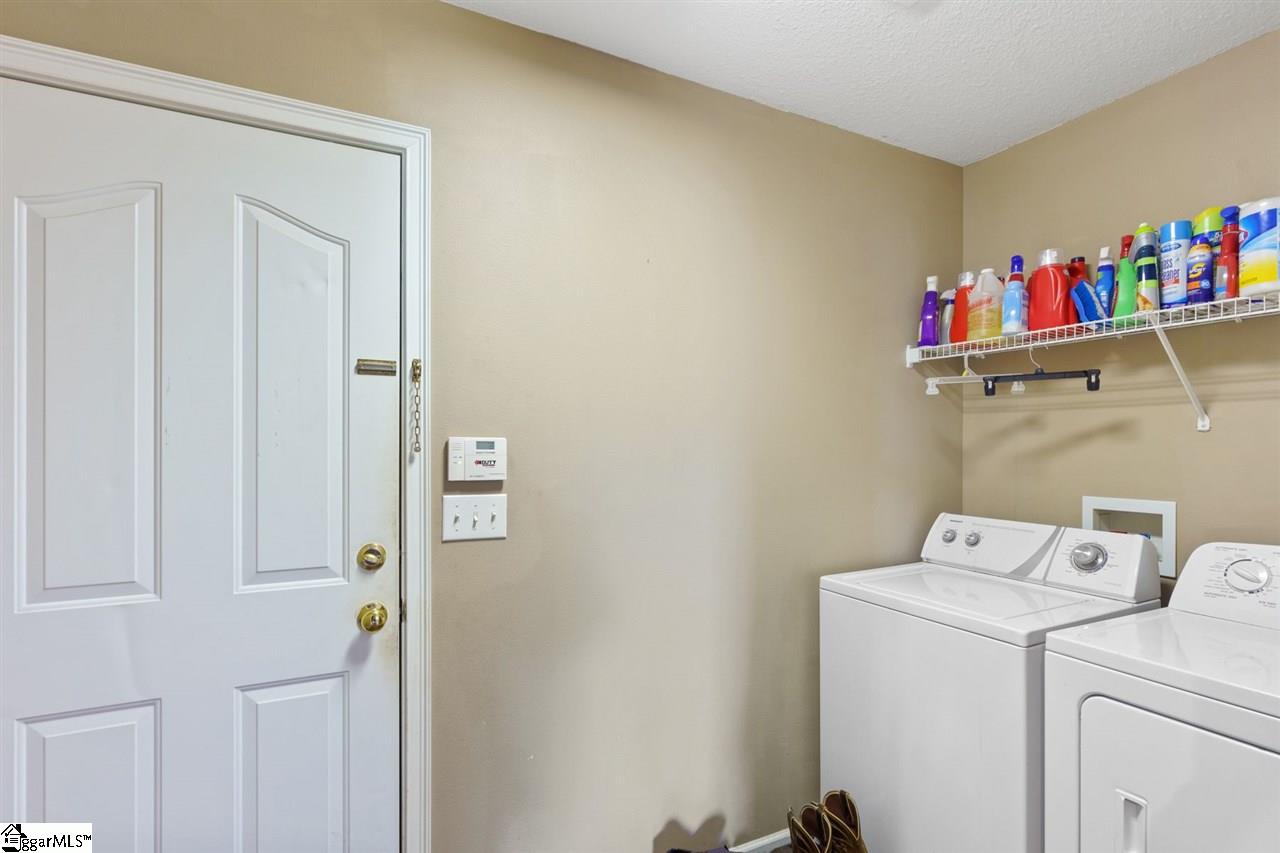 302 Webb Road Gray Court, SC 29645 - Photo 15 of 23